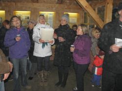 Zpívání u vánočního stromku